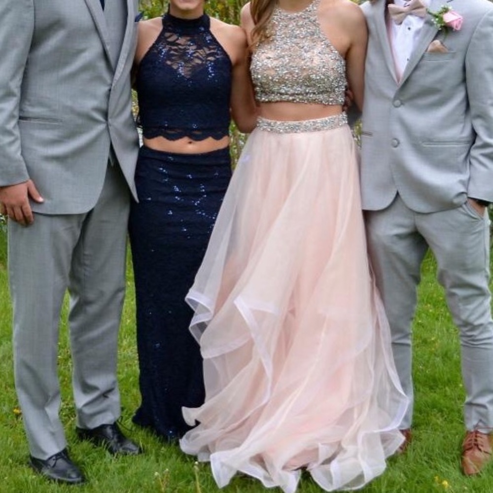 TERANI COUTURE PROM DRESS - Picture 3 of 5